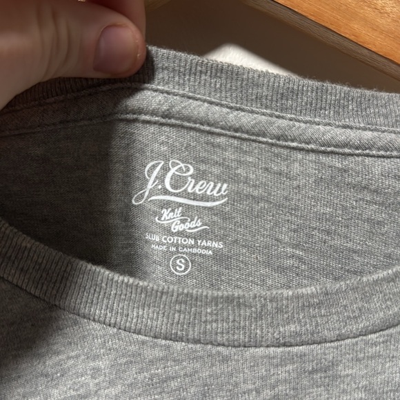 J. Crew gray LS slub cotton graphic “Montauk Point State Parkk” tee size small - Picture 2 of 3